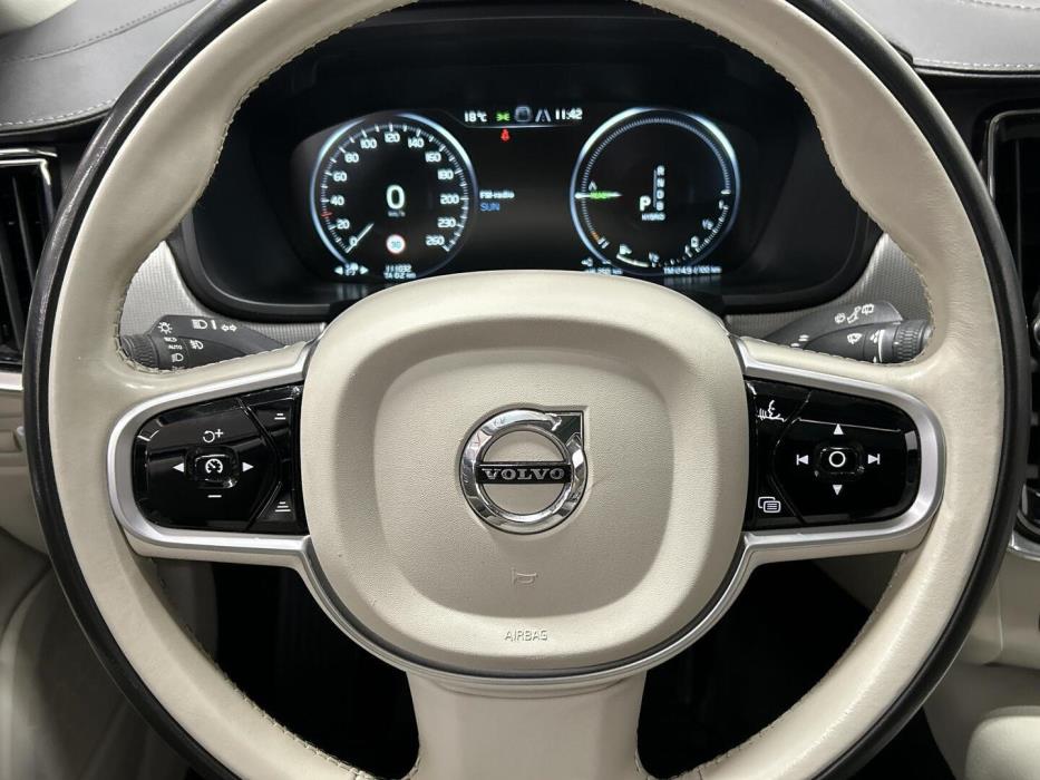 VOLVO V90 2019