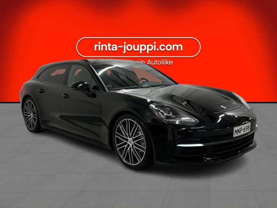 PORSCHE Panamera 2018