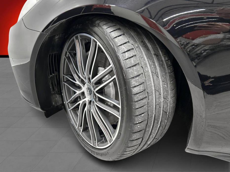 PORSCHE Panamera 2018