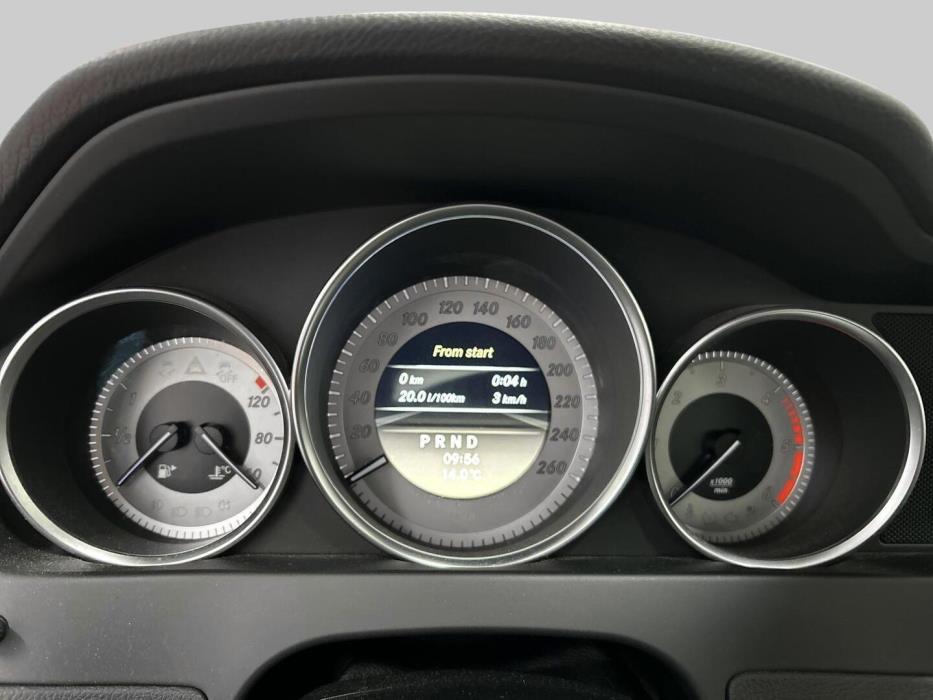 MERCEDES-BENZ C 2012