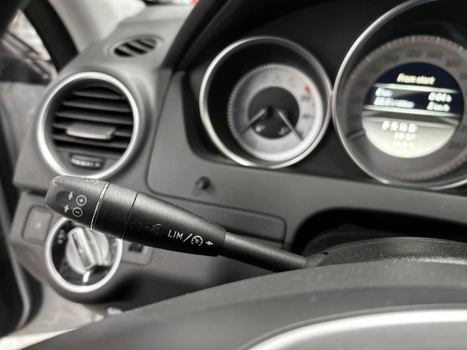 MERCEDES-BENZ C 2012