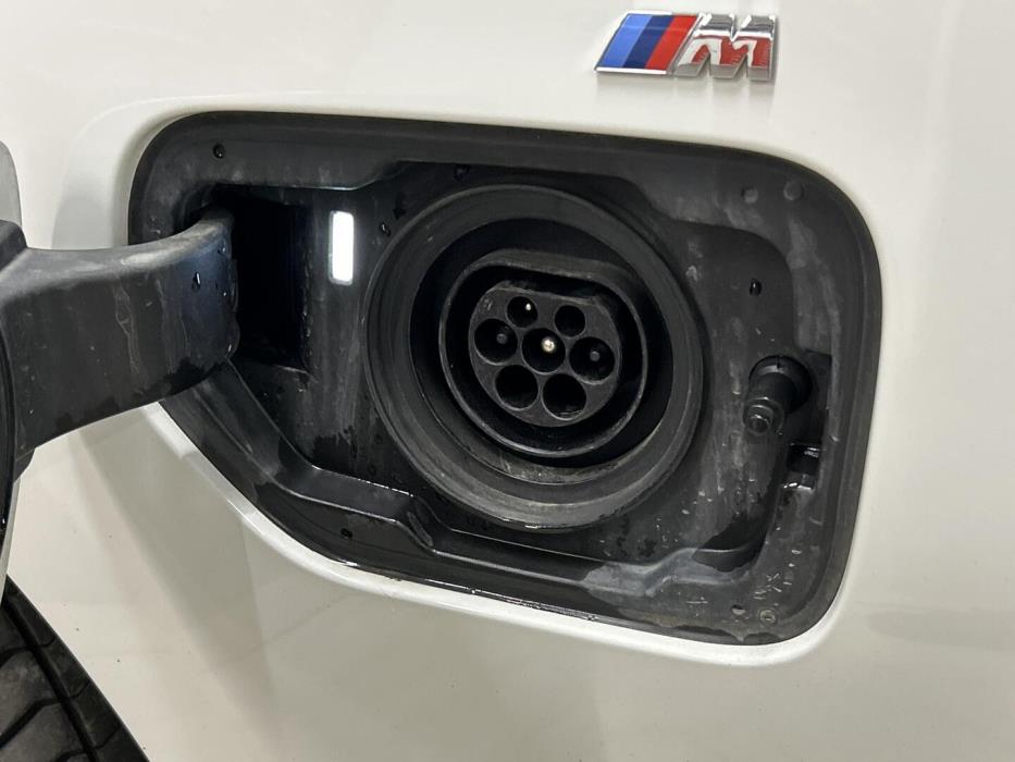 BMW 330 2019