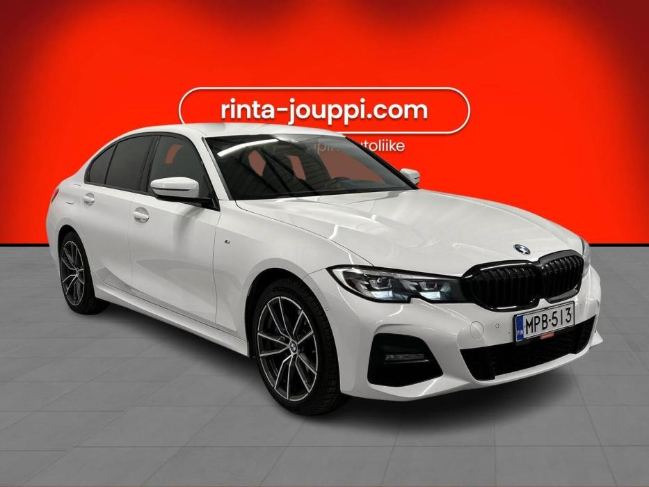 BMW 330 2019