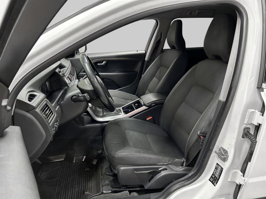 VOLVO XC70 2015