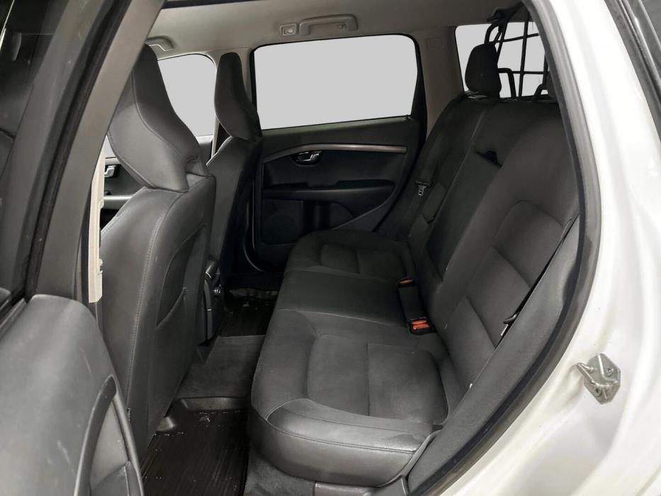 VOLVO XC70 2015