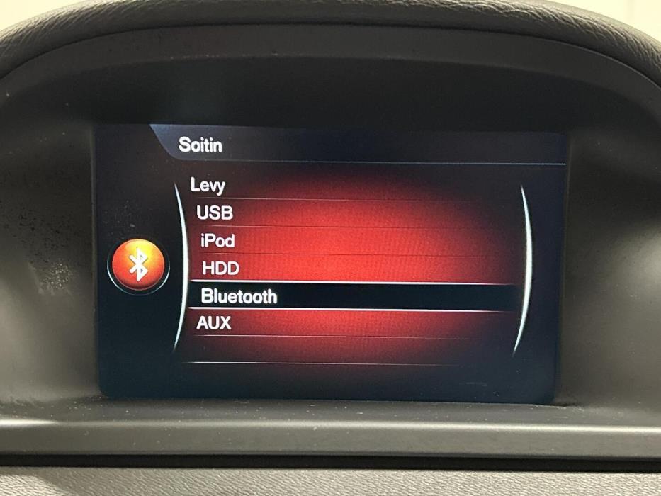 VOLVO XC70 2015