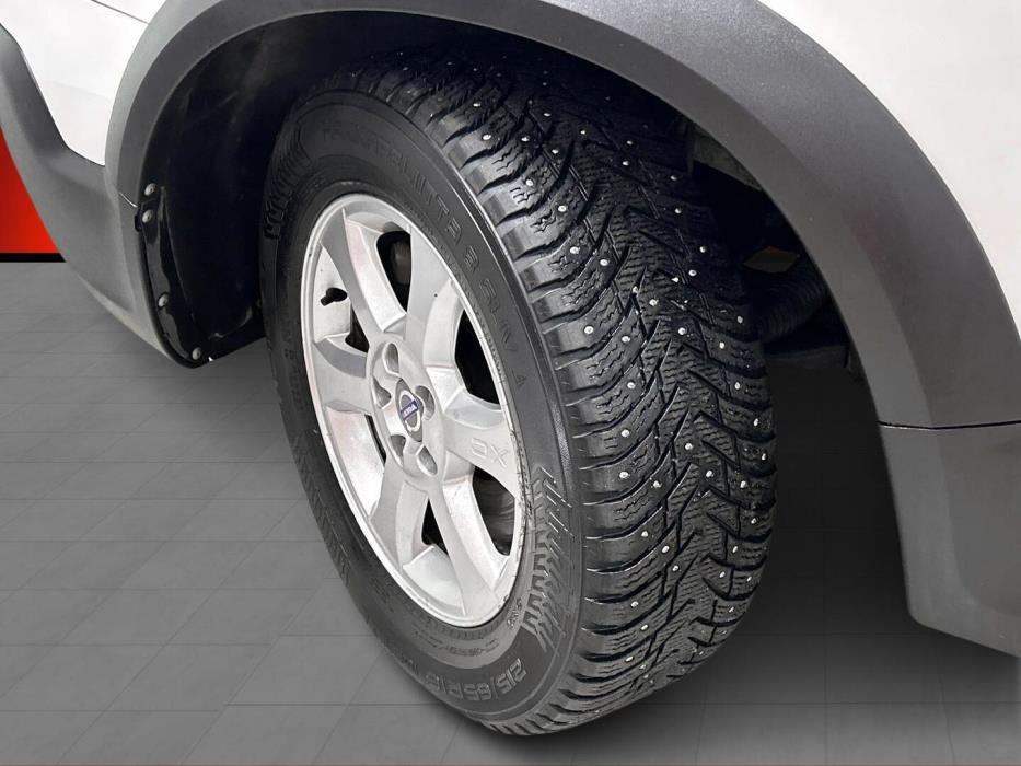 VOLVO XC70 2015