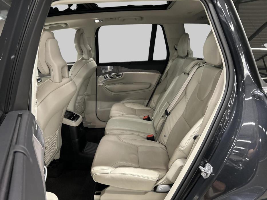 VOLVO XC90 2021