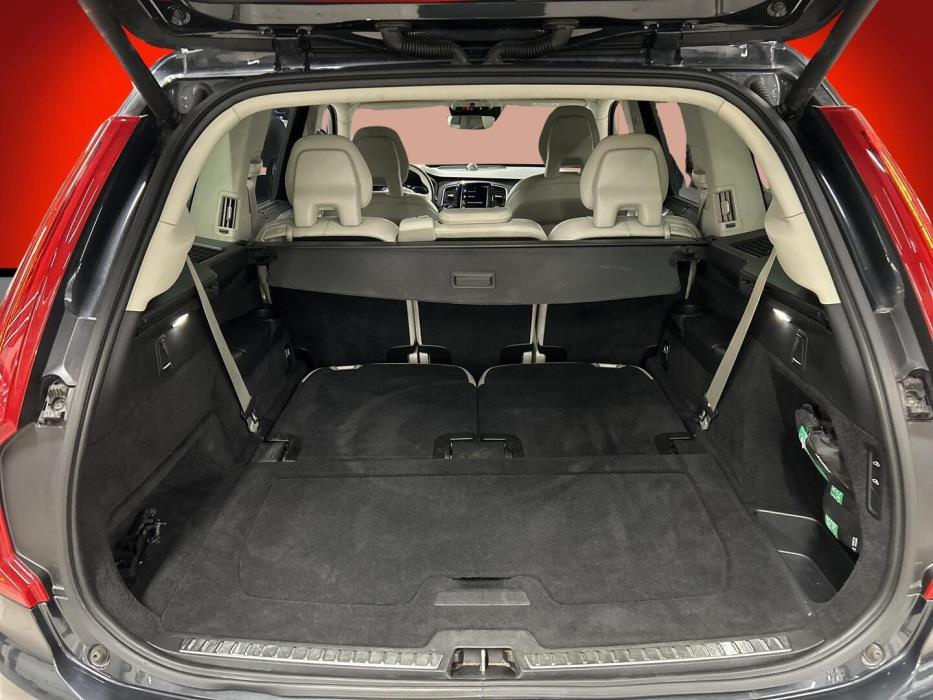 VOLVO XC90 2021