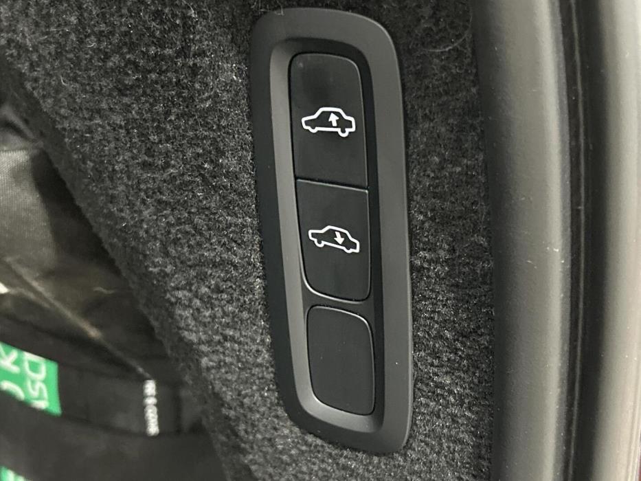 VOLVO XC90 2021