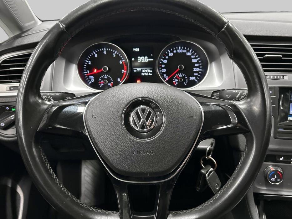 VOLKSWAGEN Golf 2017