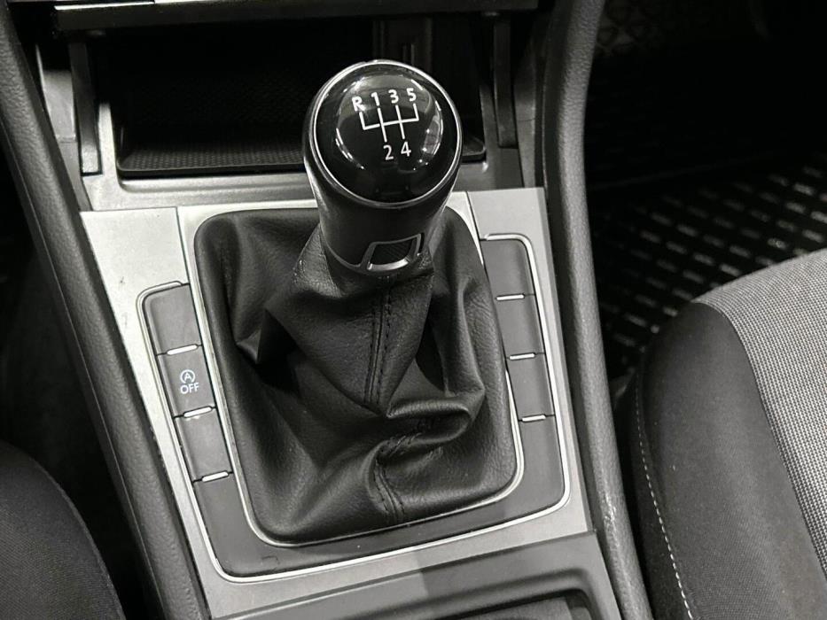 VOLKSWAGEN Golf 2017