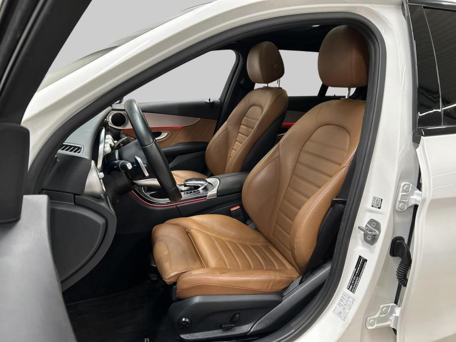 MERCEDES-BENZ C 2020