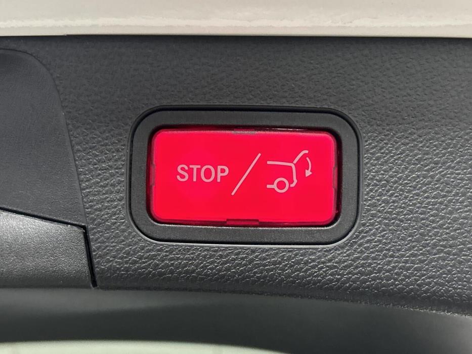 MERCEDES-BENZ C 2020