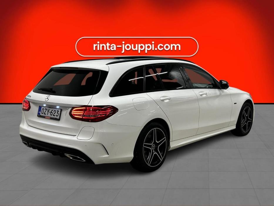 MERCEDES-BENZ C 2020