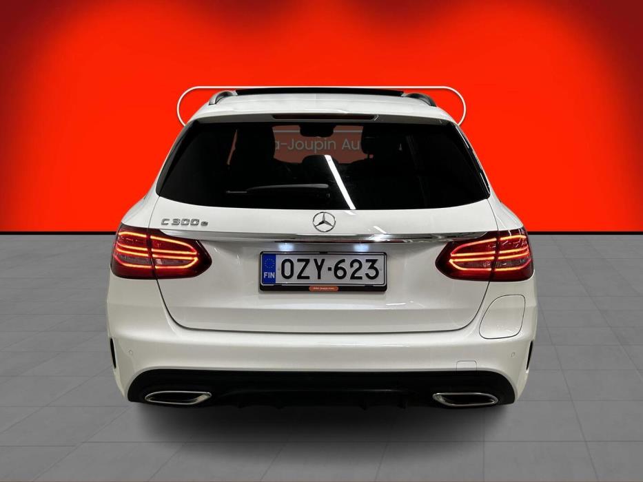 MERCEDES-BENZ C 2020