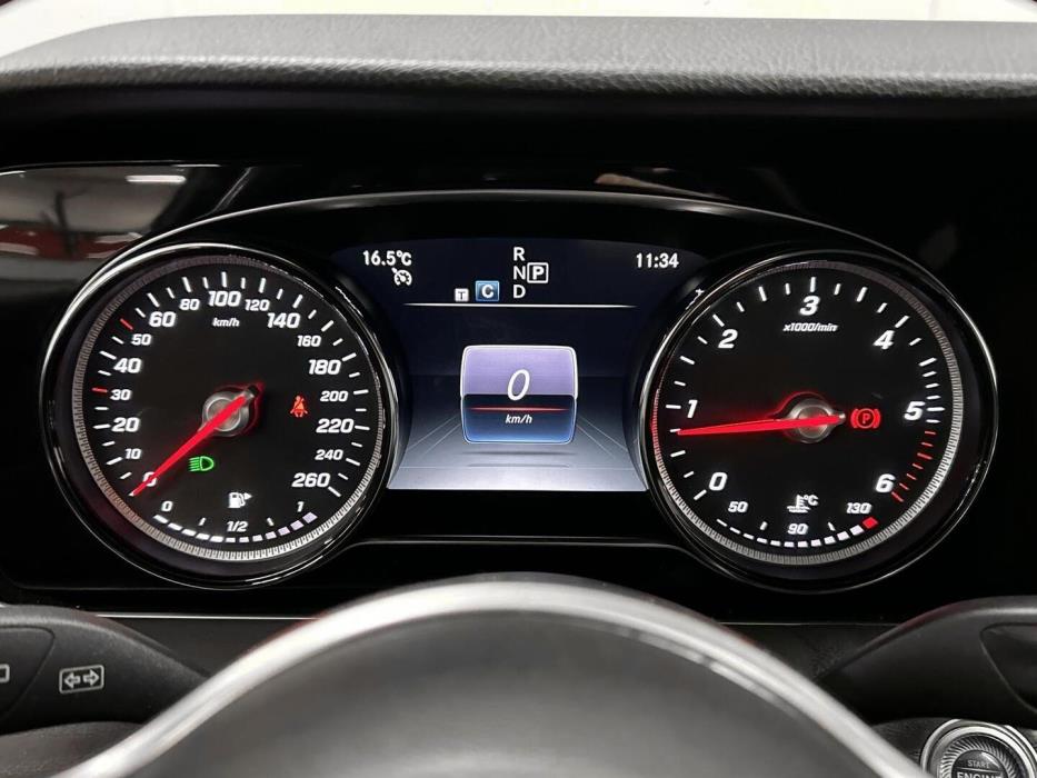 MERCEDES-BENZ E 2020