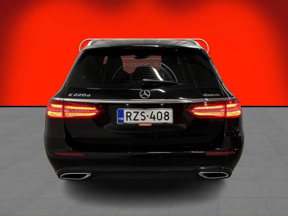 MERCEDES-BENZ E 2020