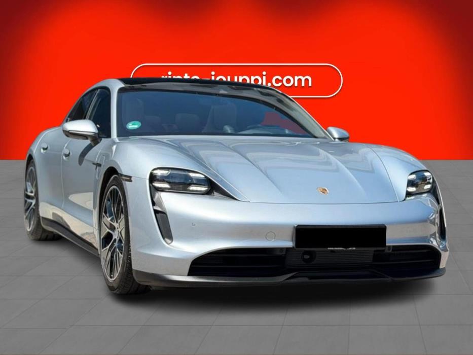 PORSCHE TAYCAN 2023