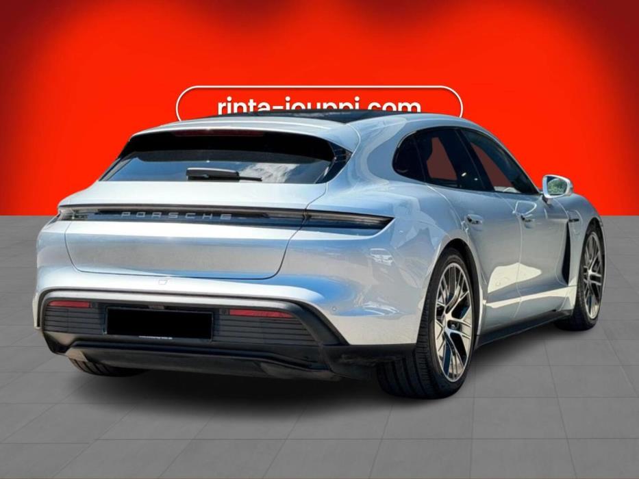 PORSCHE TAYCAN 2023