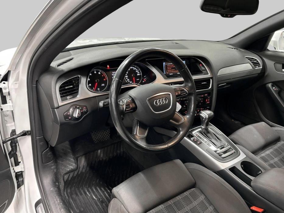 AUDI A4 2013