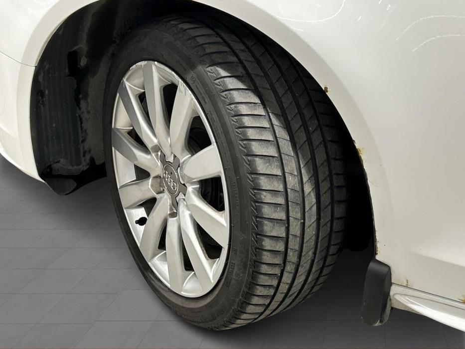 AUDI A4 2013