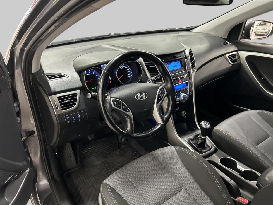 HYUNDAI i30 5d 2014