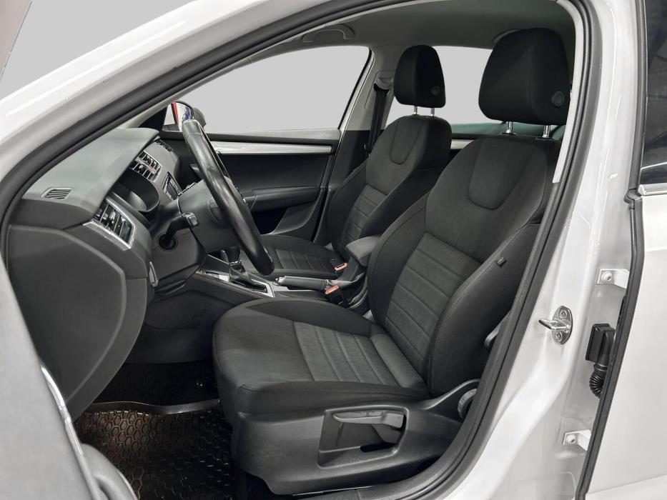 SKODA Octavia 2016