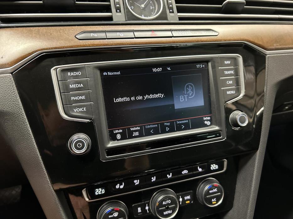 VOLKSWAGEN Passat 2016