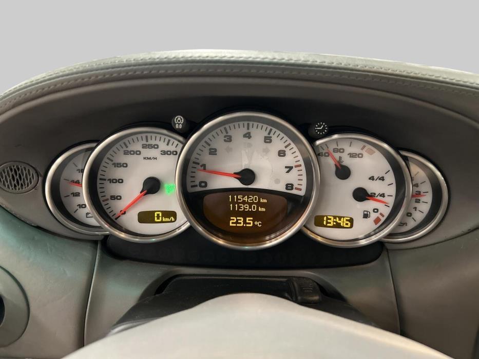 PORSCHE 911 2002