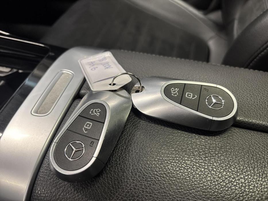 MERCEDES-BENZ C 2021