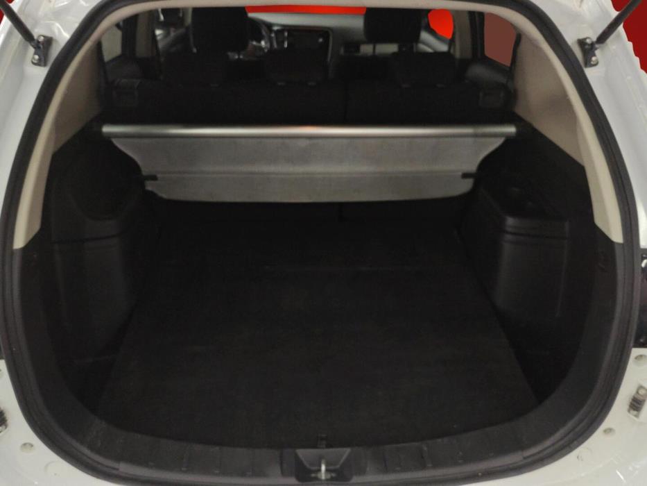 MITSUBISHI Outlander 2015