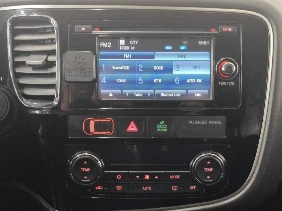 MITSUBISHI Outlander 2015