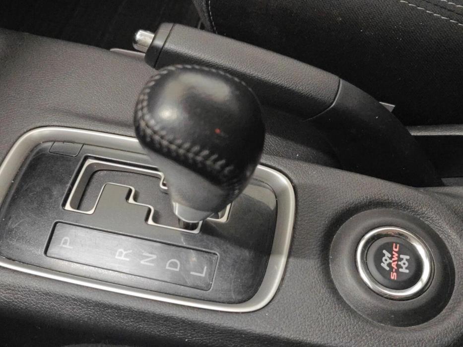 MITSUBISHI Outlander 2015