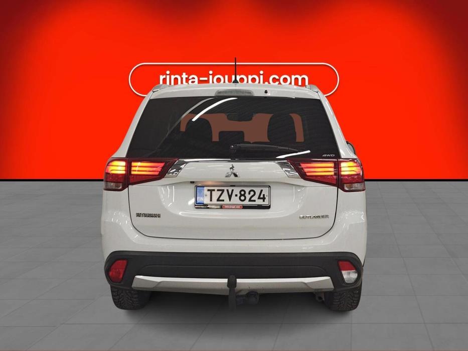 MITSUBISHI Outlander 2015