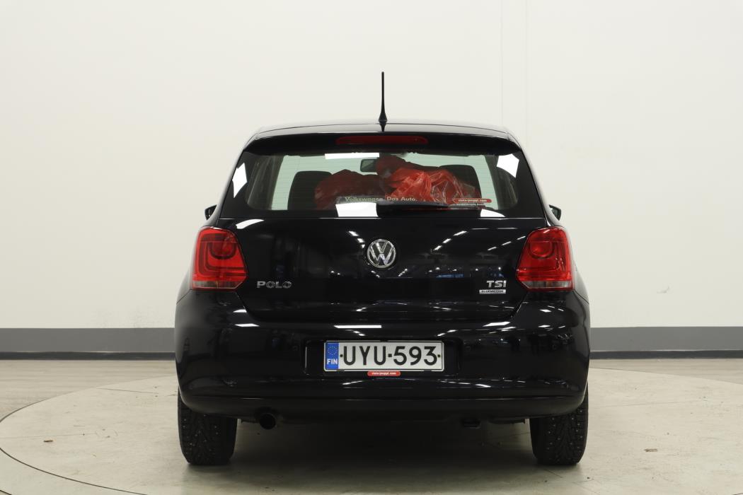 VOLKSWAGEN Polo 2014