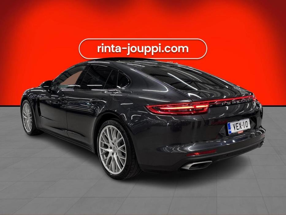 PORSCHE Panamera 2019