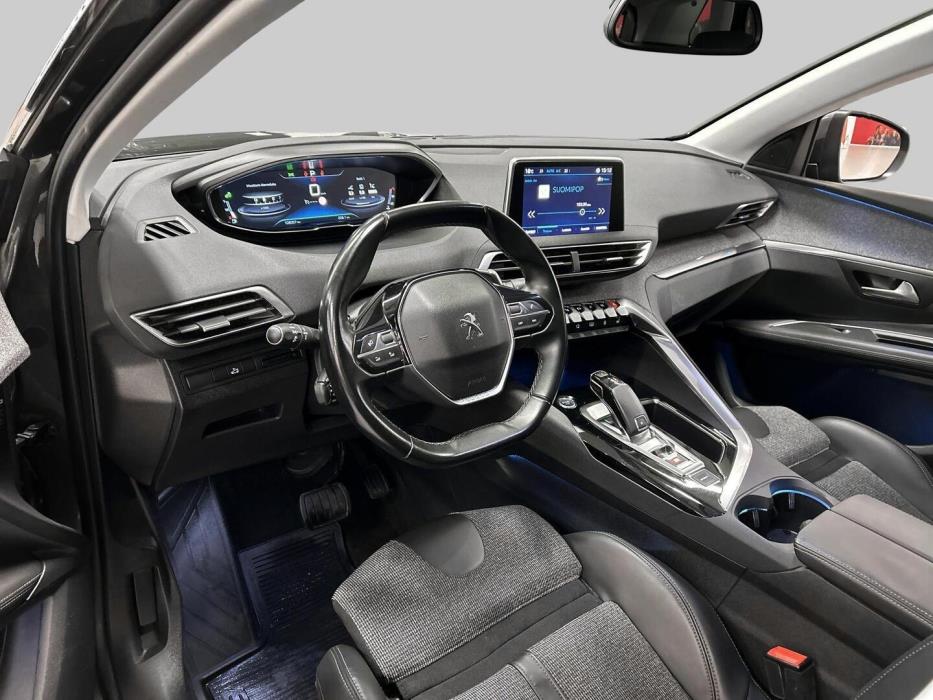 PEUGEOT 3008 2018