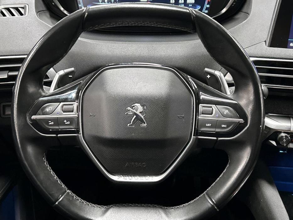 PEUGEOT 3008 2018