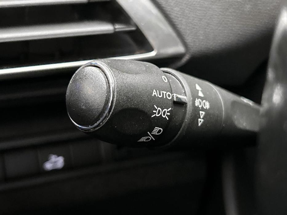 PEUGEOT 3008 2018