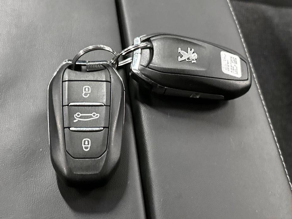 PEUGEOT 3008 2018