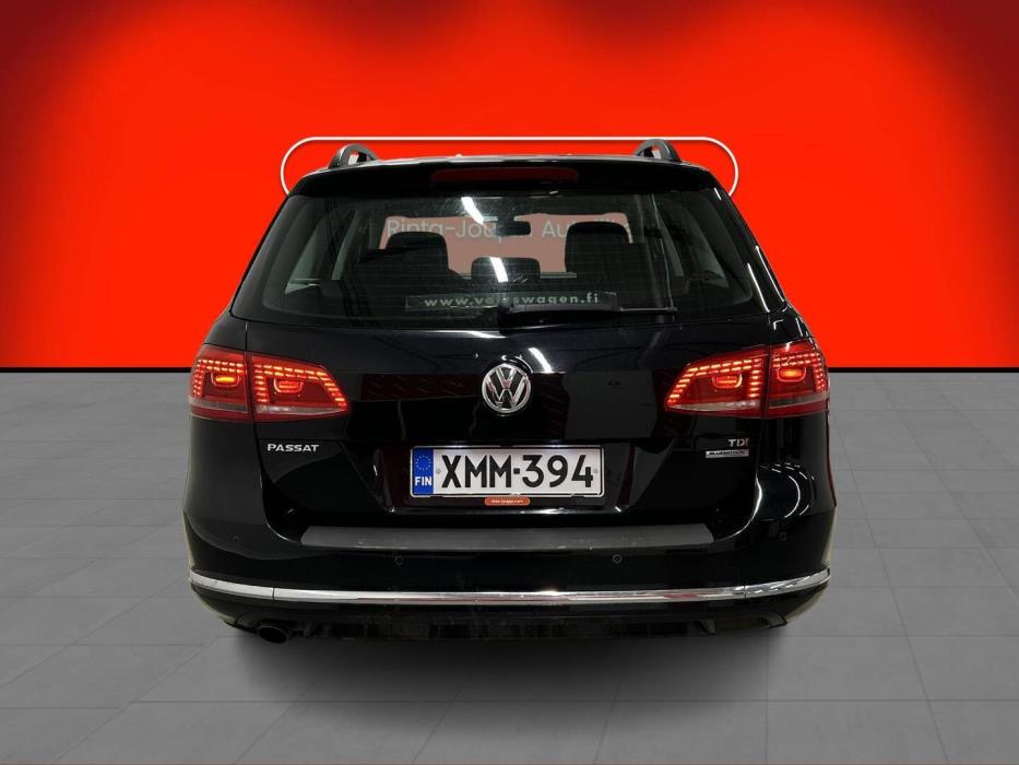 VOLKSWAGEN Passat 2012