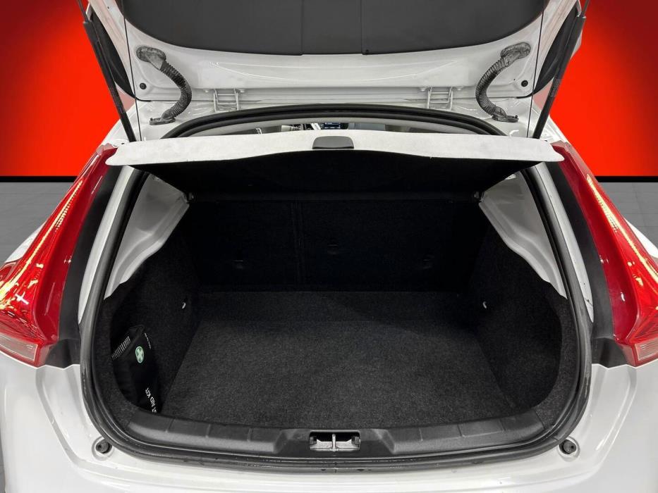 VOLVO V40 Cross Country 2017