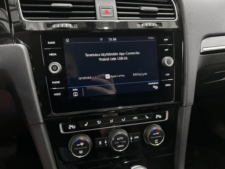 VOLKSWAGEN Golf 2018