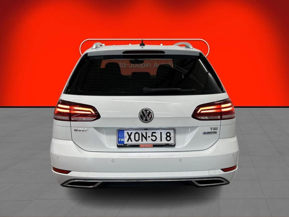 VOLKSWAGEN Golf 2018
