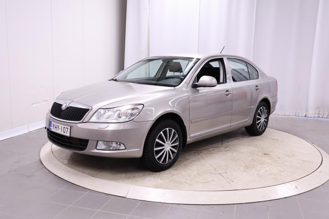 SKODA Octavia 2012