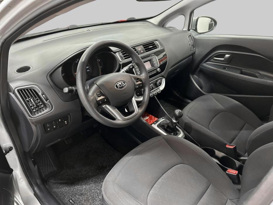 KIA RIO 2016