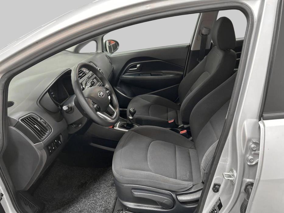 KIA RIO 2016