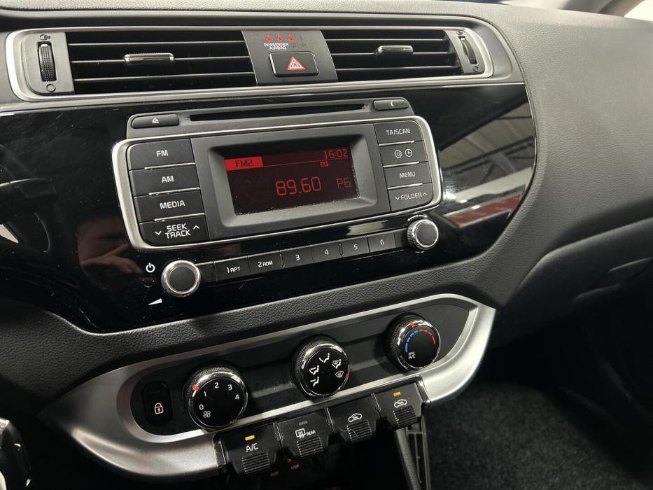 KIA RIO 2016