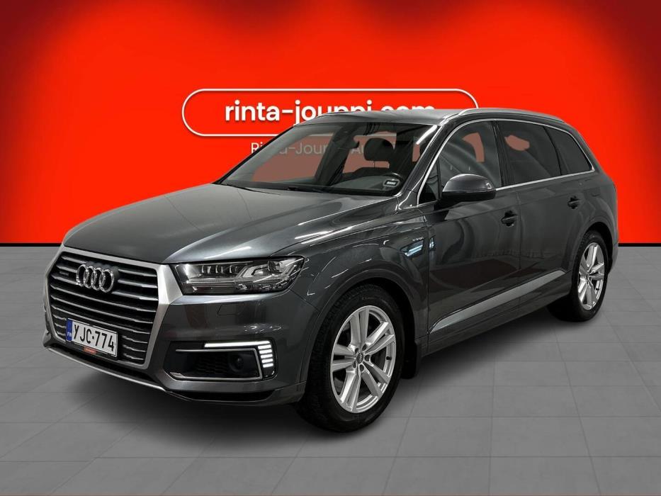 AUDI Q7 2017